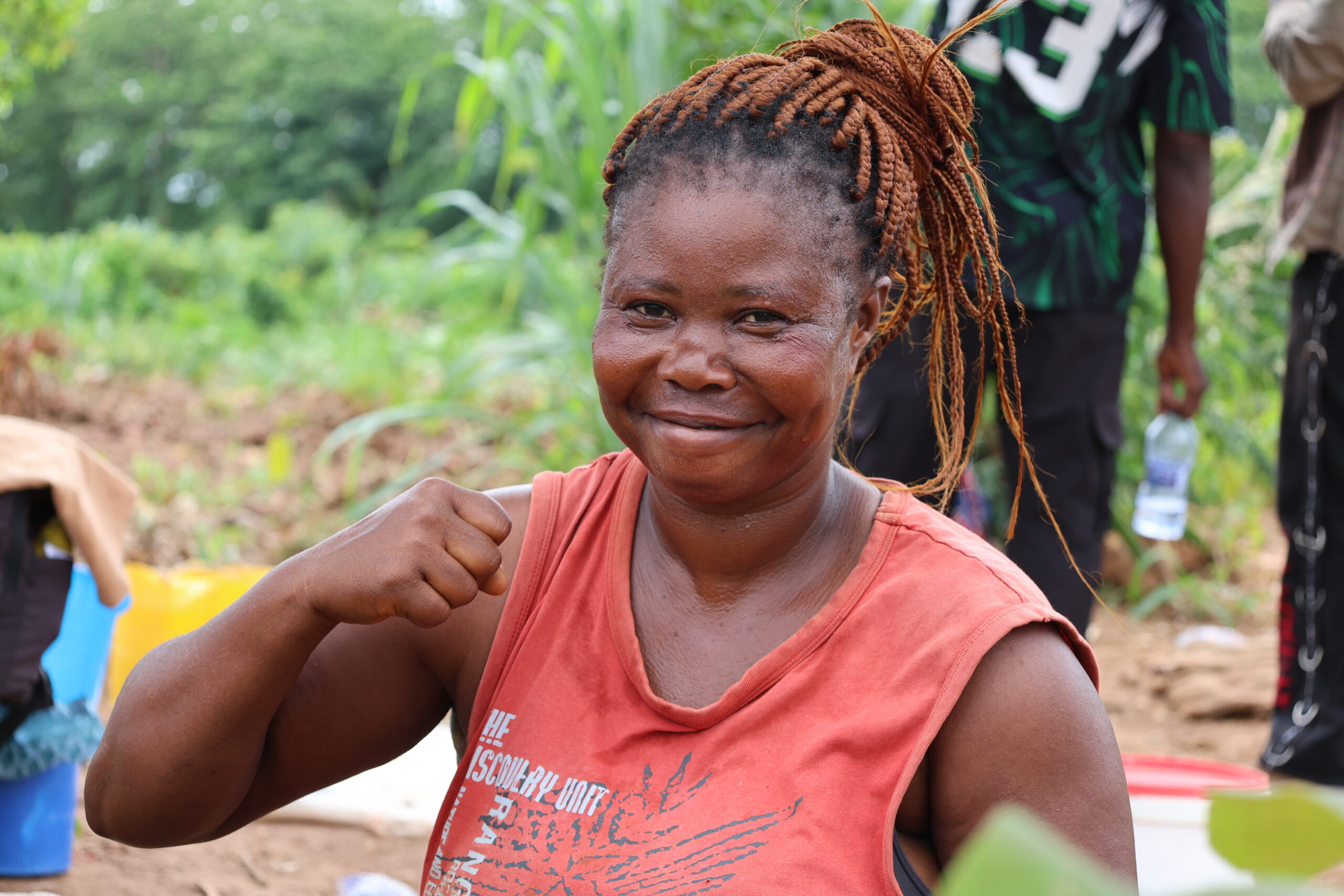 Akosuaa Fosuah is an experienced (and strong) member of the Berekum silviculture team